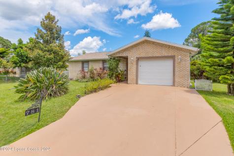 781 Aachen Avenue NW Palm Bay FL 32907
