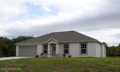 698 Krome Street SW Palm Bay FL 32908