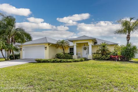 485 Ellington Avenue SE Palm Bay FL 32909