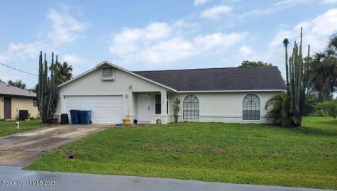 1671 Heartwellville Street NW Palm Bay FL 32907