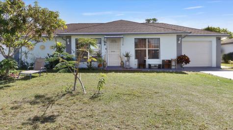 808 Aspenwood Circle Kissimmee FL 34743