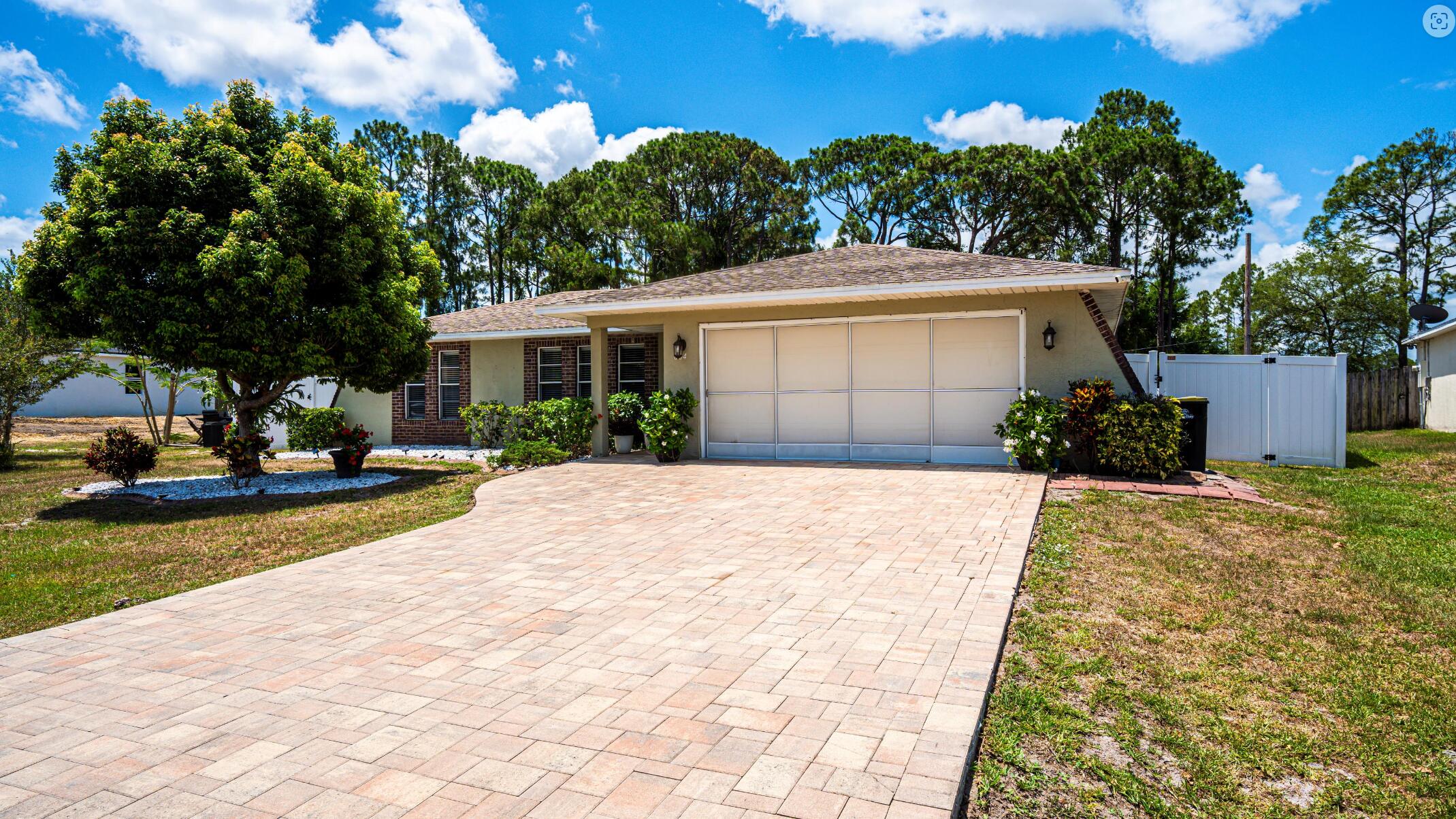 864 Elmont Street NW Palm Bay FL 32907