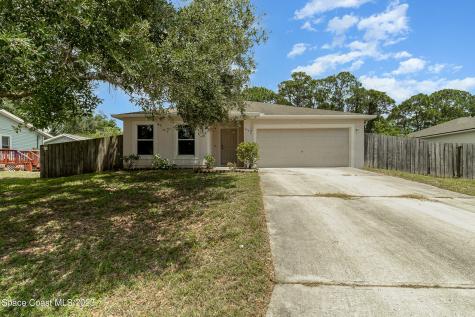 675 Trinidad Avenue SE Palm Bay FL 32909