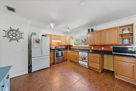431 Wayland Road SW Palm Bay FL 32908