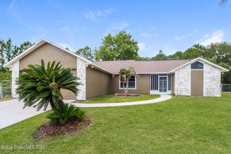 1097 Welco Street SE Palm Bay FL 32909