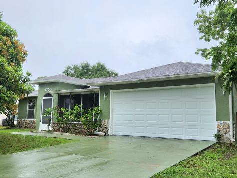 1750 Fairlight Street NW Palm Bay FL 32907