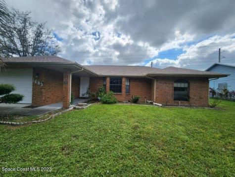 1683 Glencove Avenue NW Palm Bay FL 32907