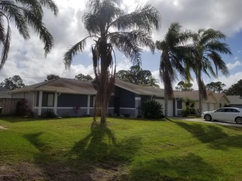 662 Castaways Street NE Palm Bay FL 32907
