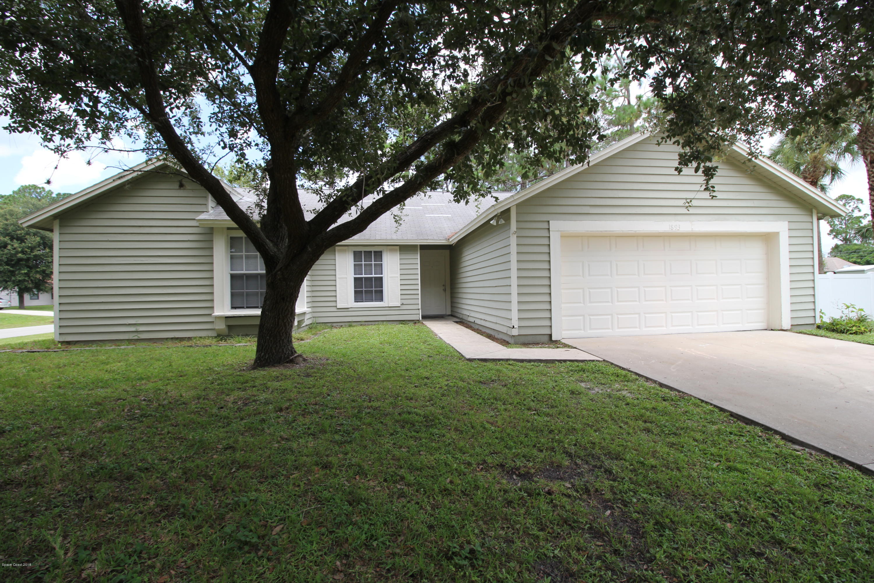 1893 Salida Street NW Palm Bay FL 32907