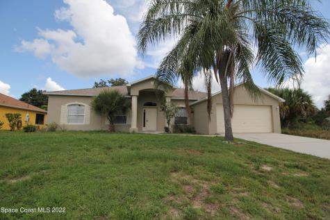 471 Hancock Street SW Palm Bay FL 32908