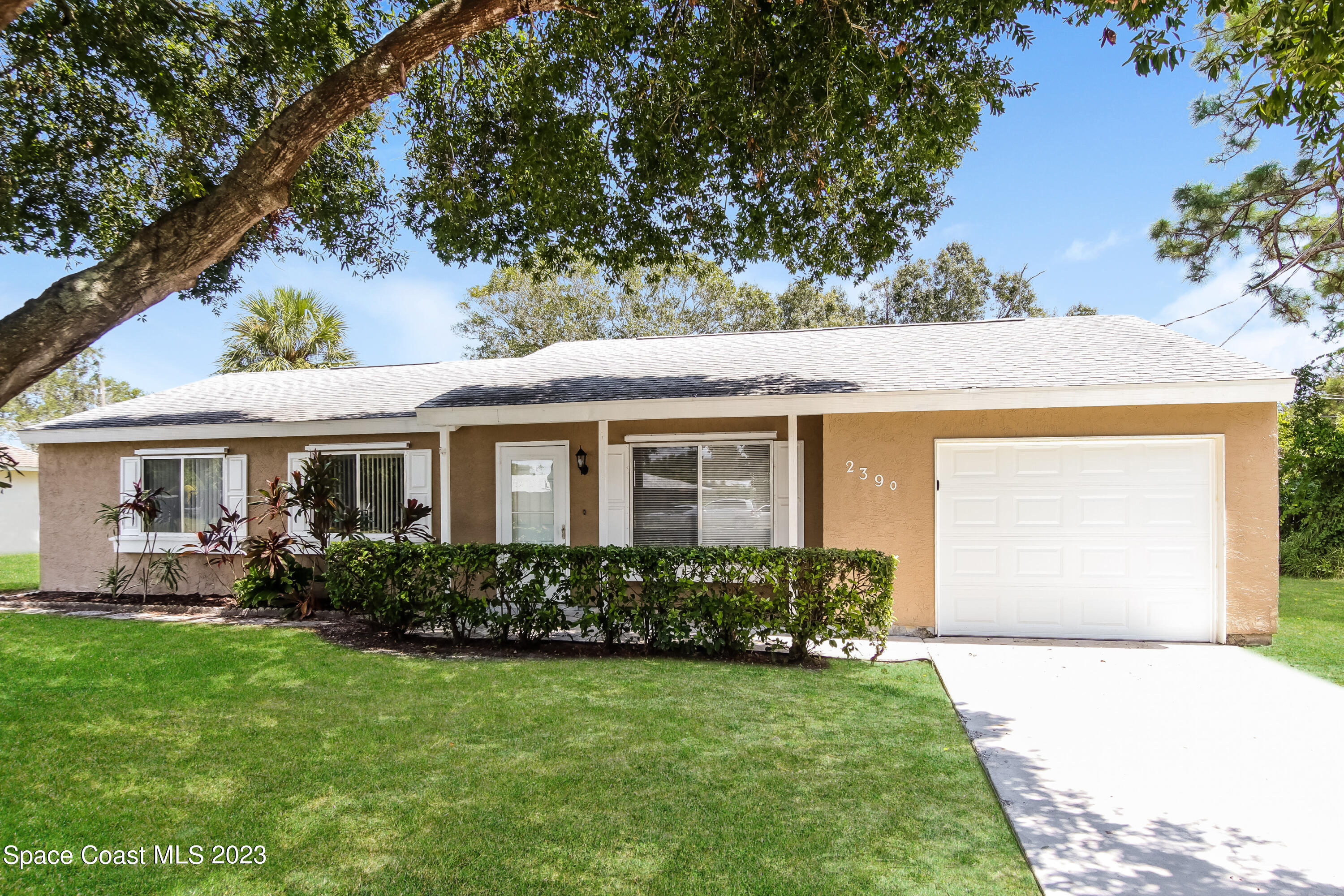 2390 6th Way SW Vero Beach FL 32962