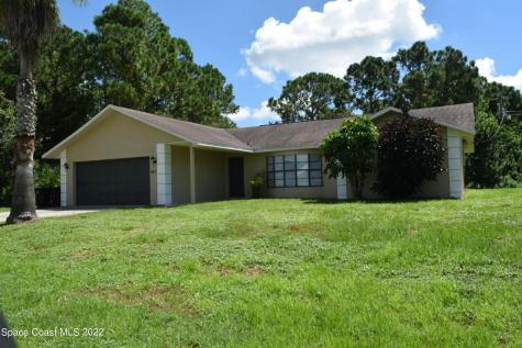 457 Tuloma Avenue SW Palm Bay FL 32908