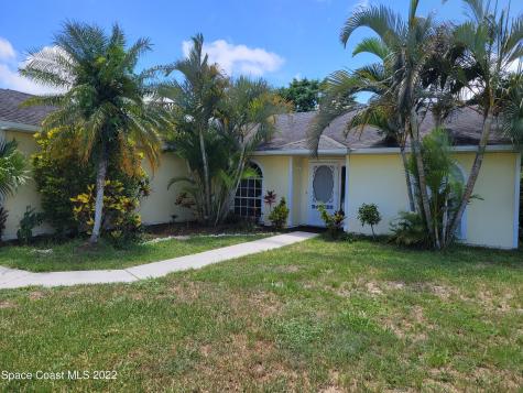 1835 18th Avenue SW Vero Beach FL 32962