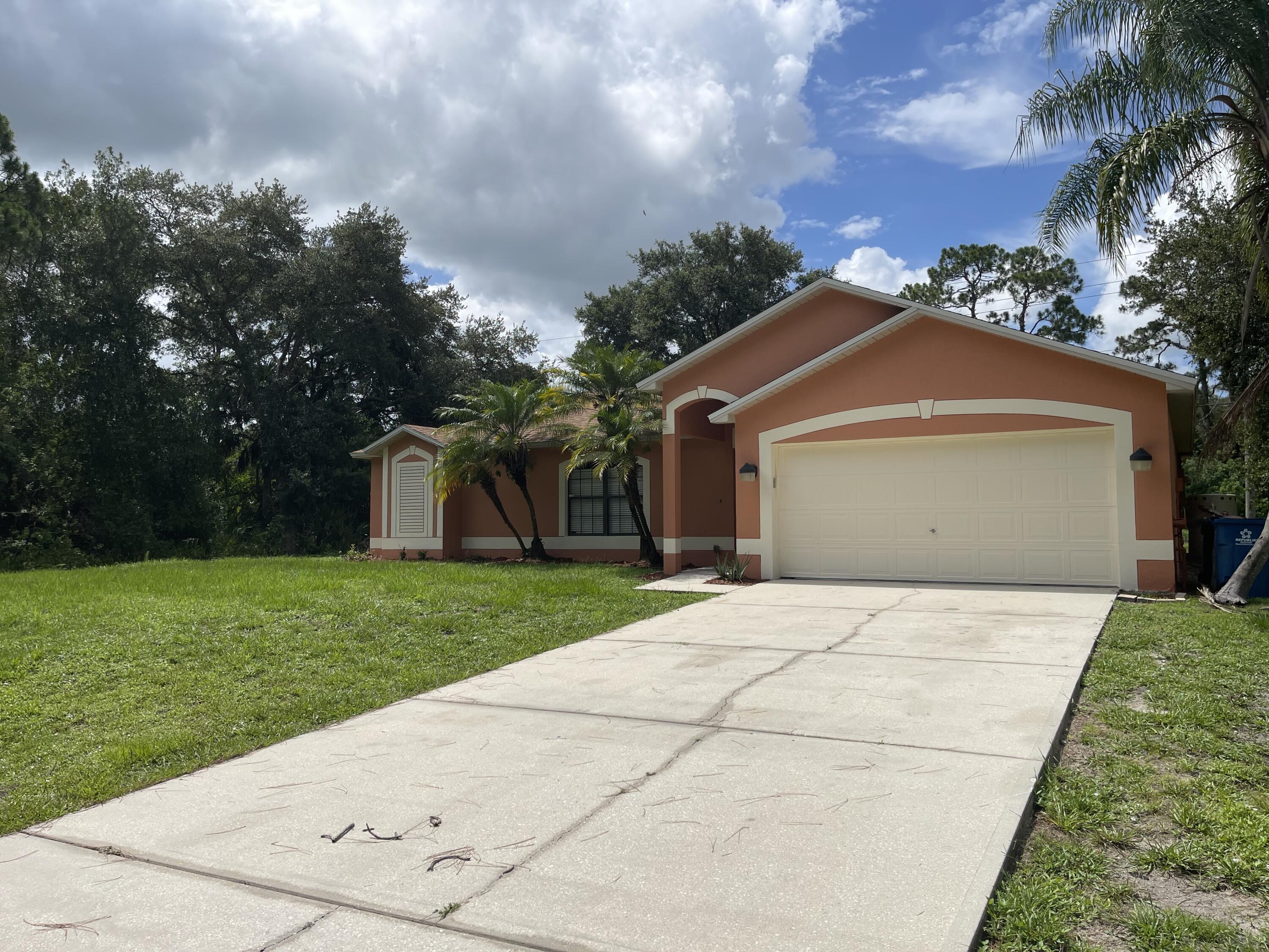826 Brookfield Street SE Palm Bay FL 32909