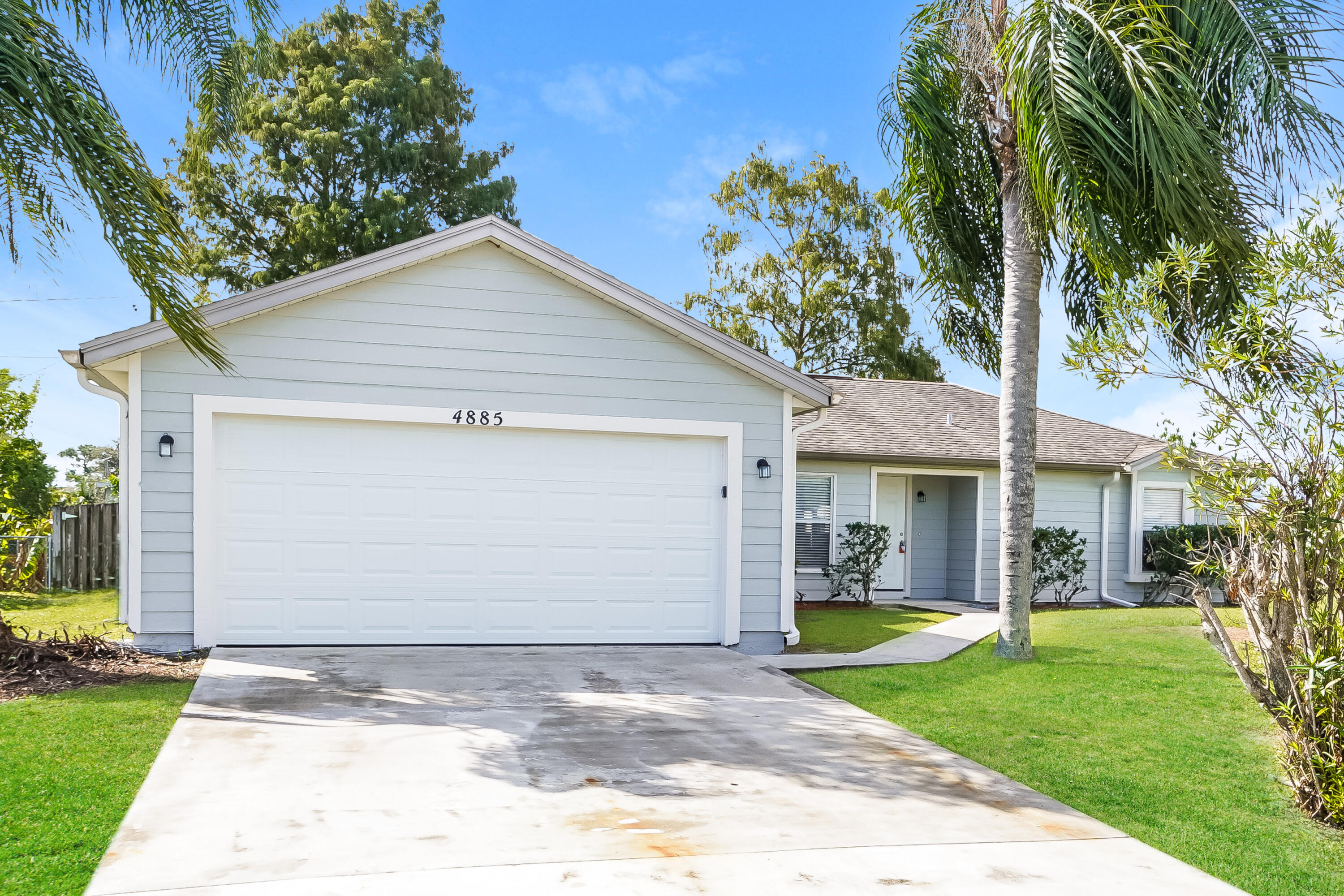 4885 NW Ironton Avenue Port St Lucie FL 34983