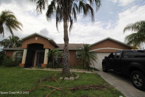 571 Olsmar Street SW Palm Bay FL 32908