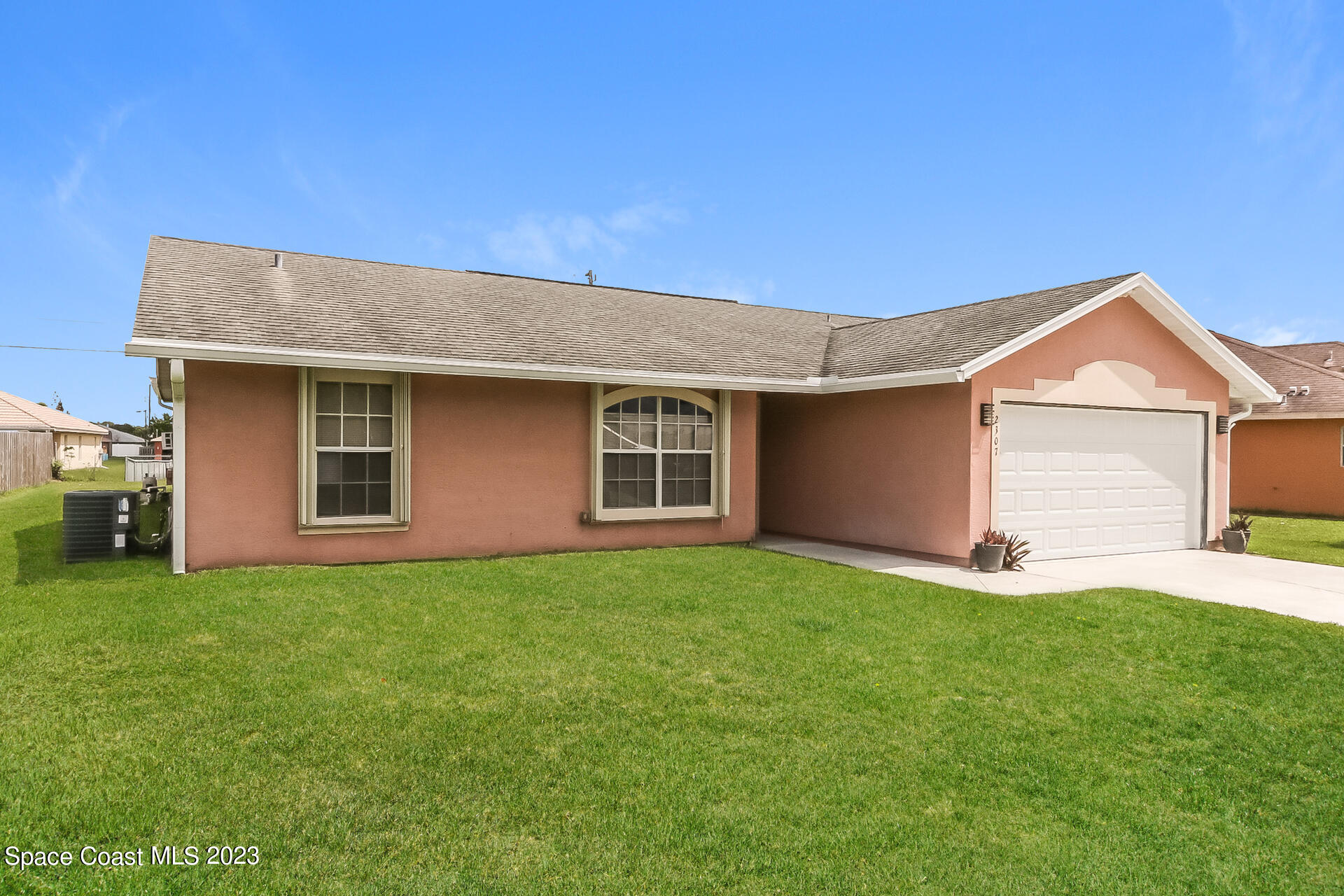 2307 SW Kent Circle Port St Lucie FL 34953