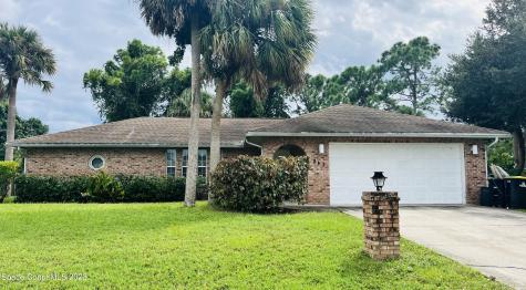 842 Lynbrook Street NW Palm Bay FL 32907