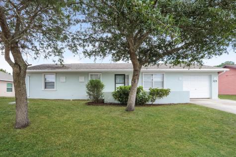325 NE Glentry Avenue Port St Lucie FL 34983