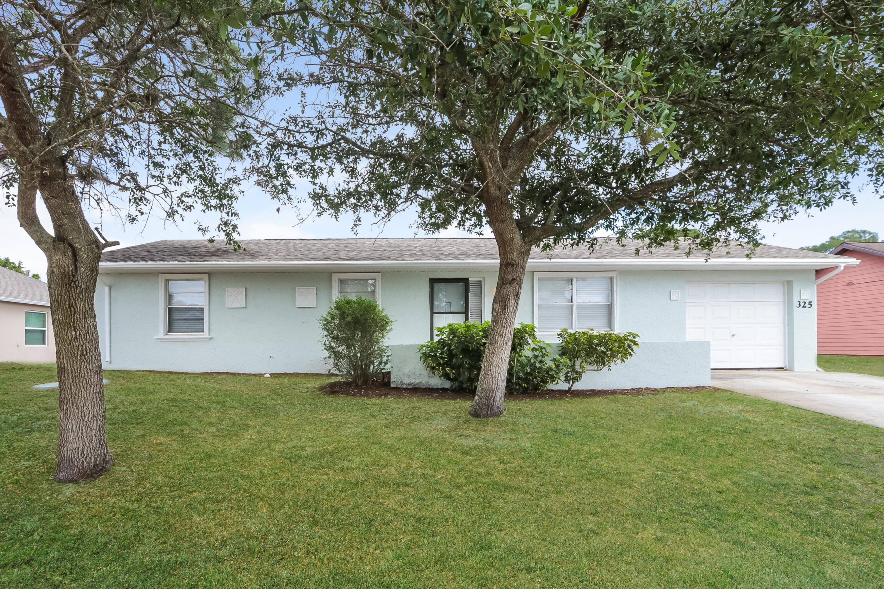325 NE Glentry Avenue Port St Lucie FL 34983