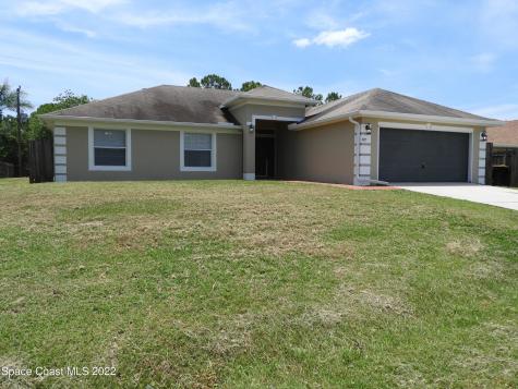 972 Sanger Street SE Palm Bay FL 32909