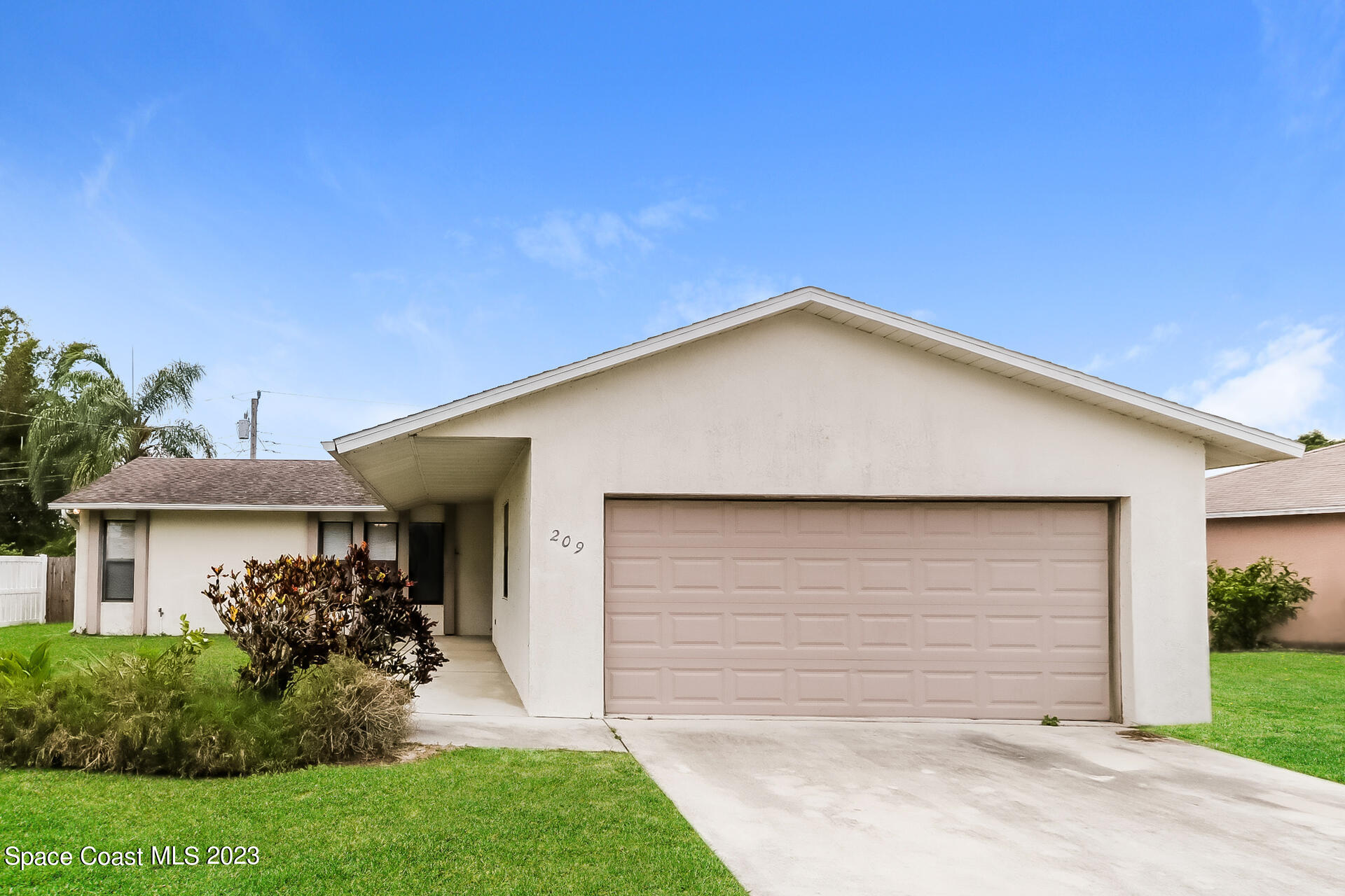 209 W Arbor Avenue Port St Lucie FL 34952