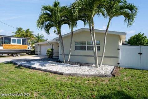1370 Holly Avenue Merritt Island FL 32952