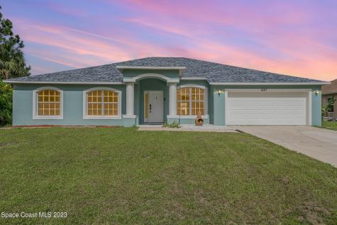 1627 Gould Avenue SW Palm Bay FL 32908