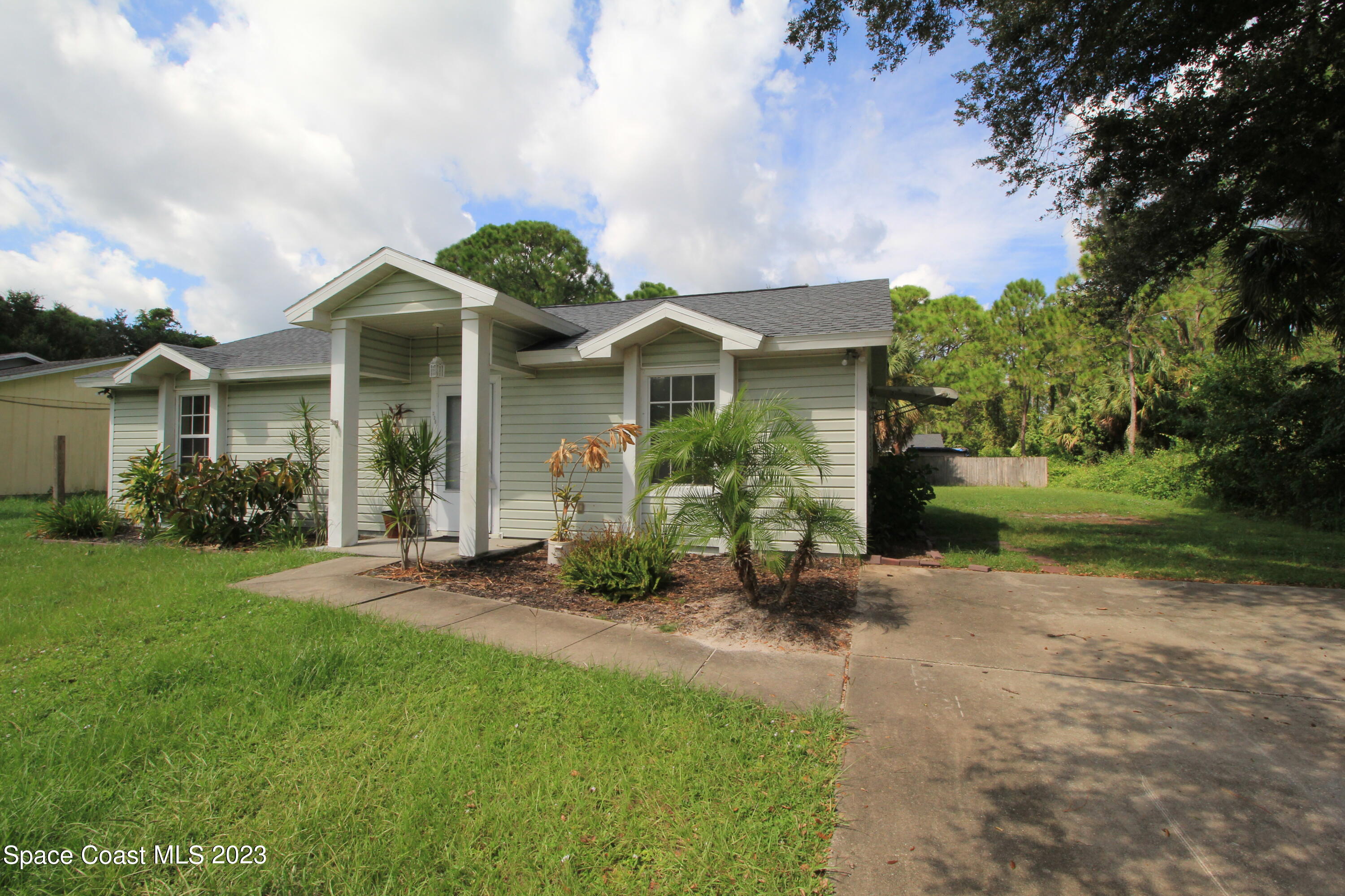 220 Tipton Road SW Palm Bay FL 32908