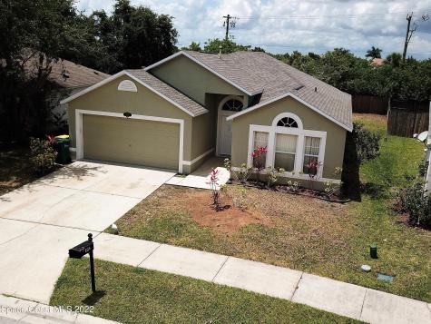 4426 Four Lakes Drive Melbourne FL 32940