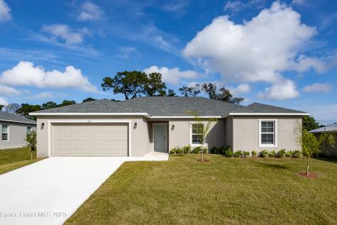 641 Bluefields Street SE Palm Bay FL 32909