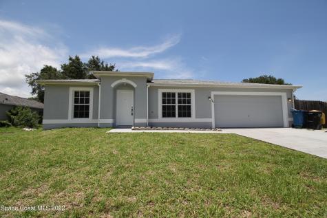 643 Antigua Street NE Palm Bay FL 32907