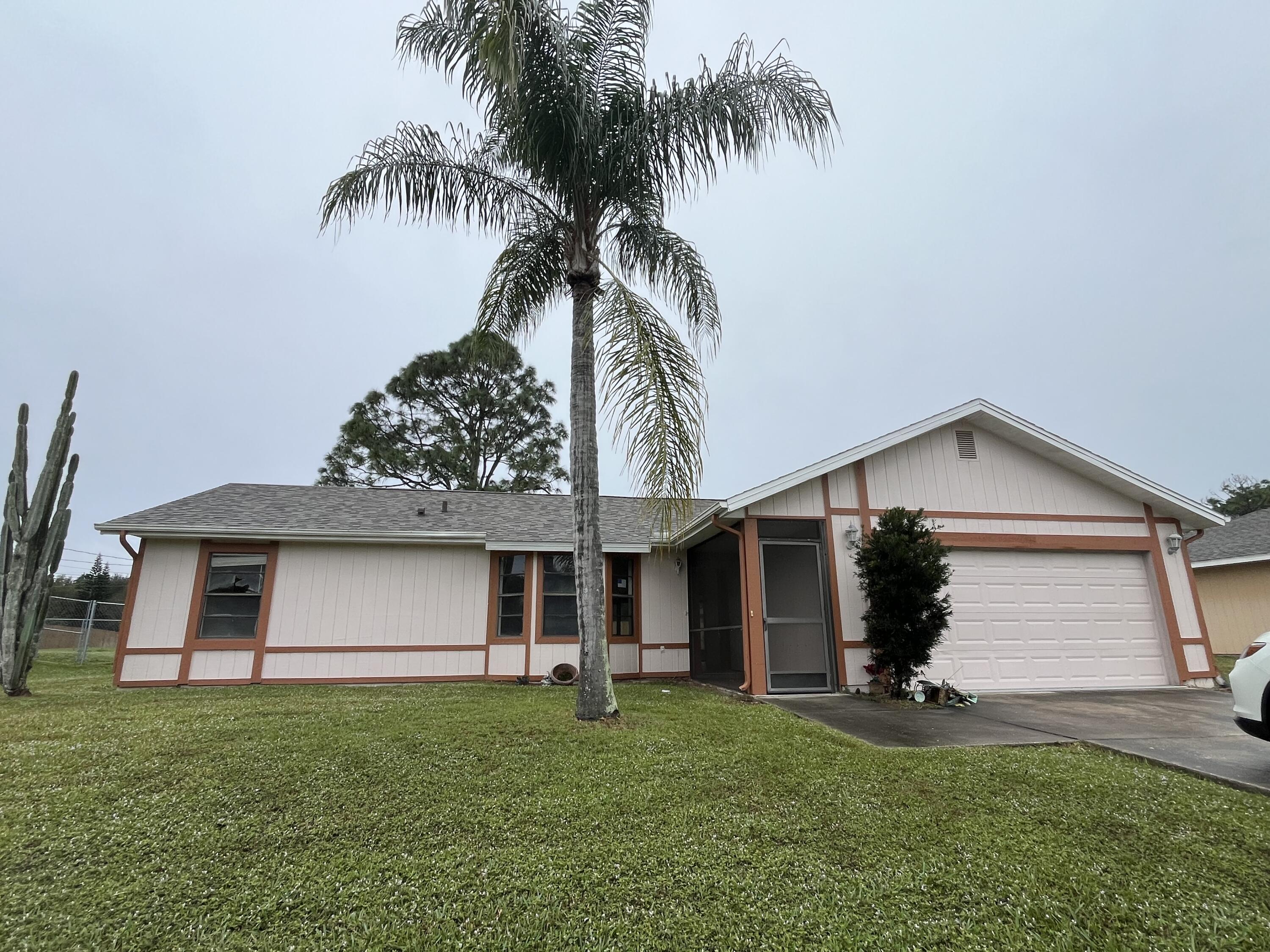 878 Trinidad Avenue SE Palm Bay FL 32909