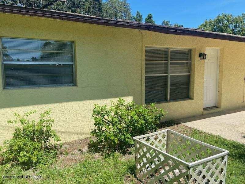 127 West Court Melbourne FL 32904