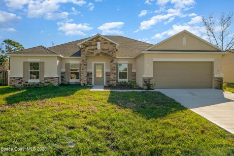 374 Evergreen Street NE Palm Bay FL 32907