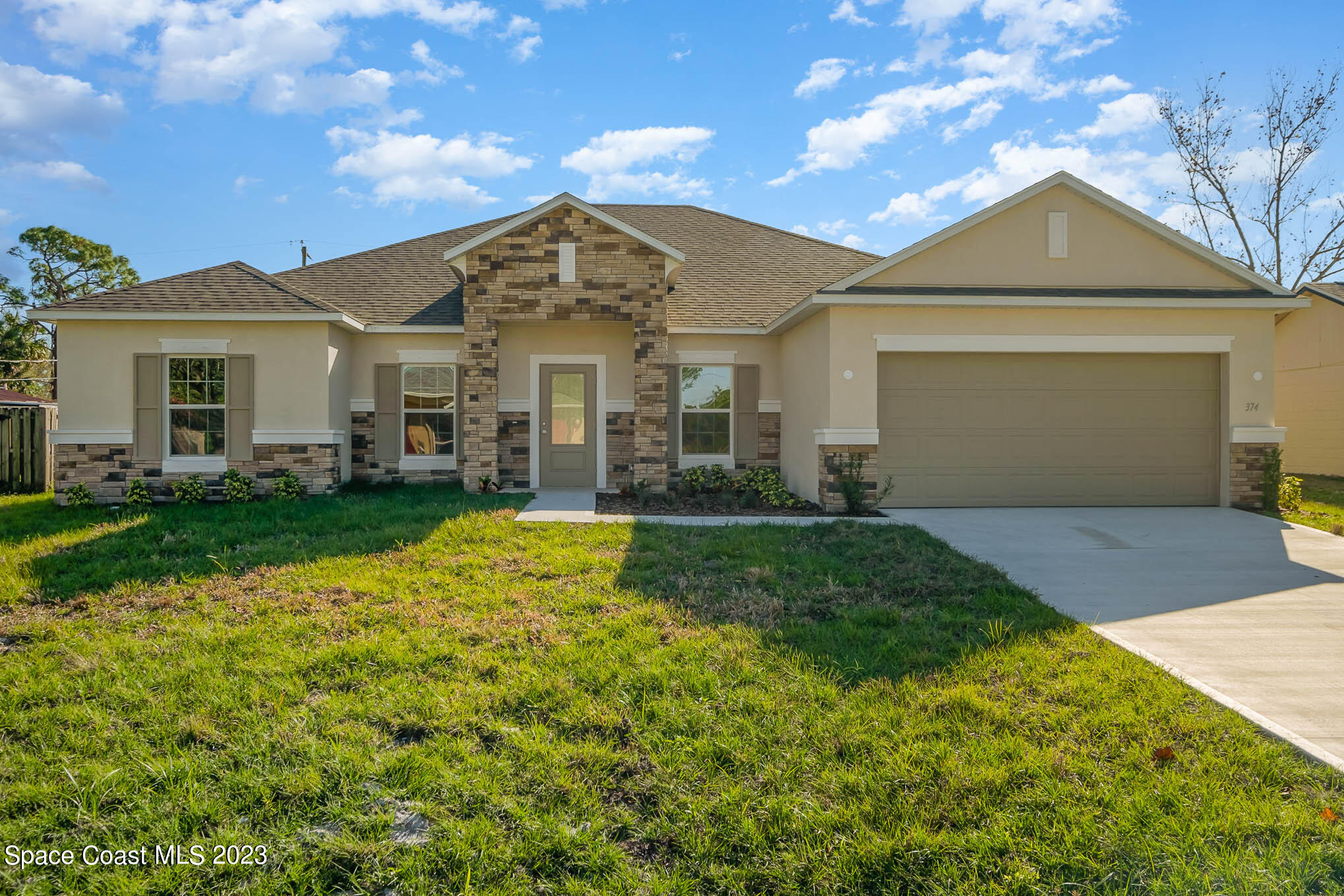 374 Evergreen Street NE Palm Bay FL 32907