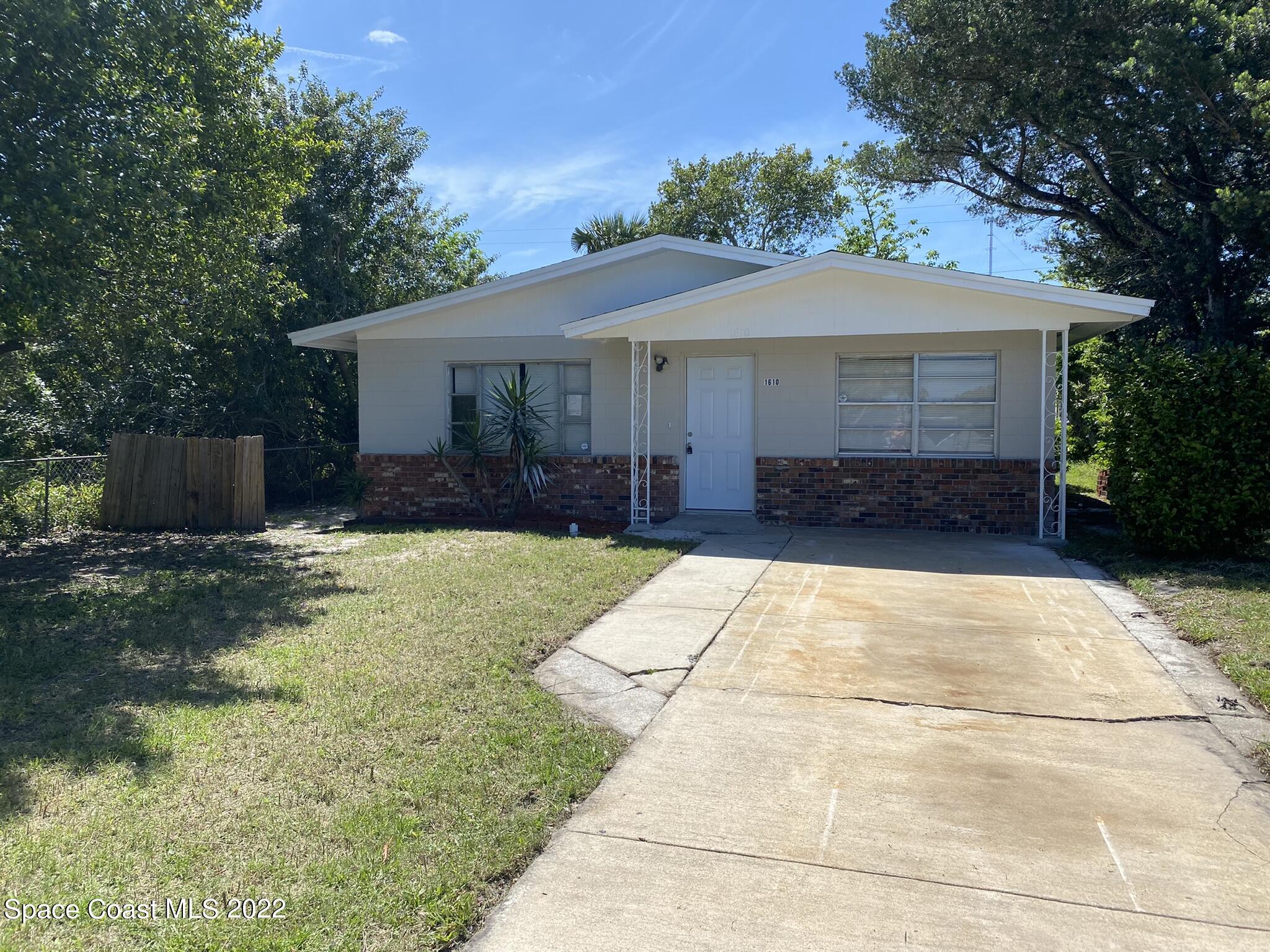 1610 S Deleon Avenue Titusville FL 32780