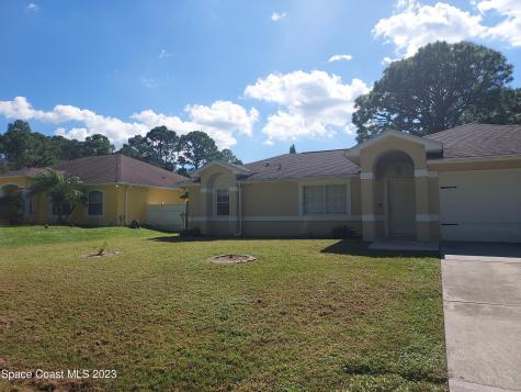 1686 Holbrook Road NW Palm Bay FL 32907
