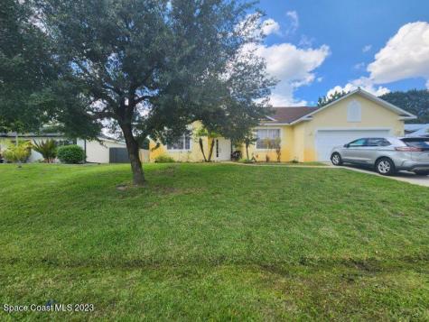 1025 Banks Street NW Palm Bay FL 32907