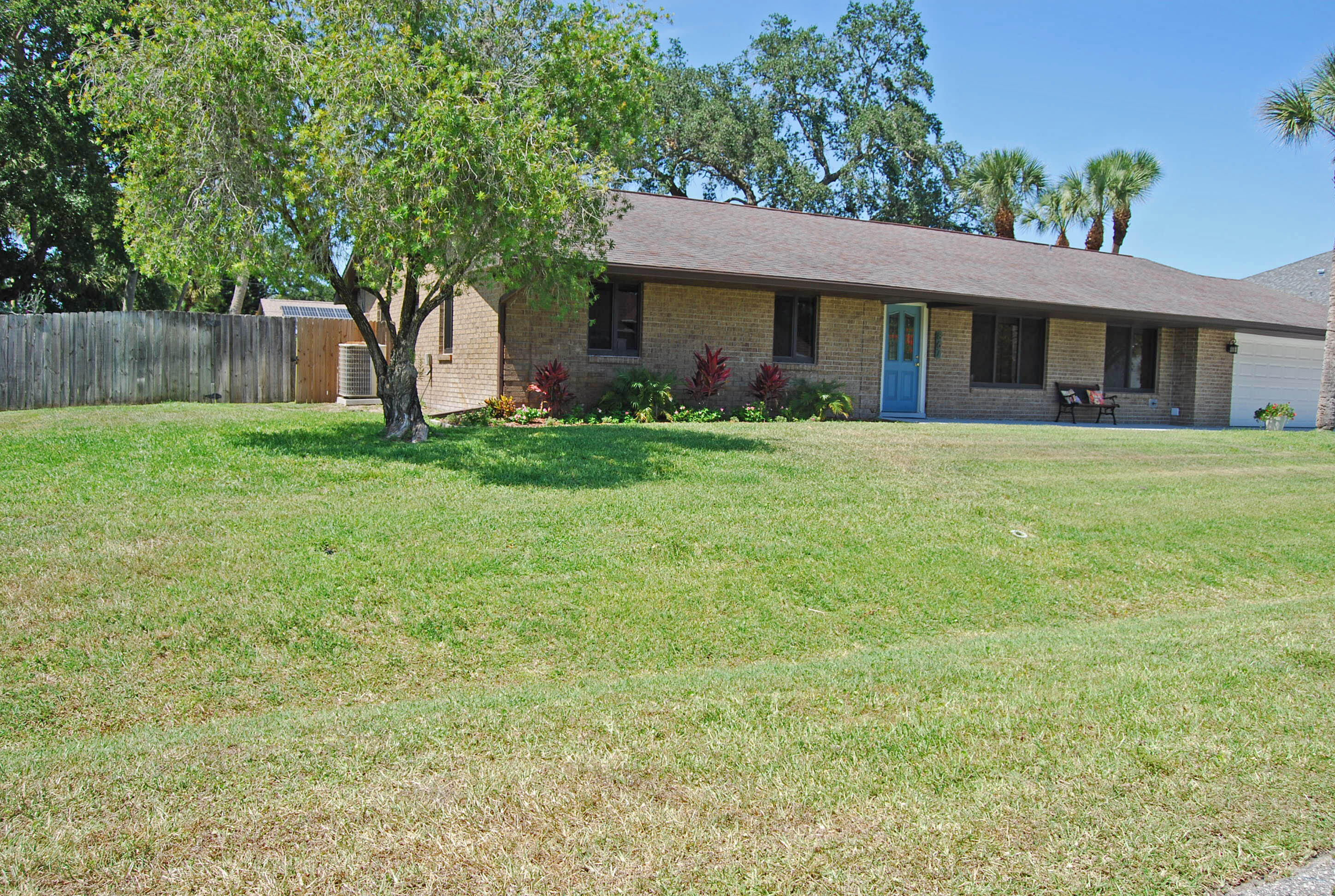 867 Huntington Street NE Palm Bay FL 32907