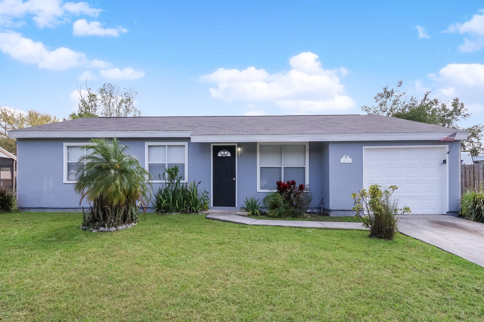 205 SW Kentwood Road Port St Lucie FL 34953