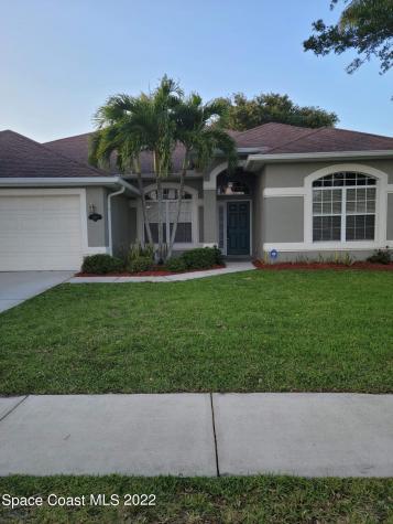 462 Natures Way Melbourne FL 32904