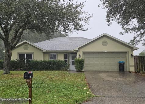 991 Colonial Avenue SE Palm Bay FL 32909
