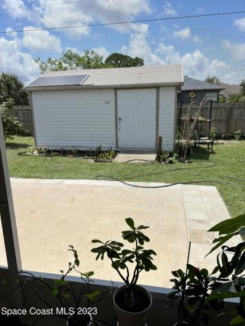 550 Dinner Street NE Palm Bay FL 32907