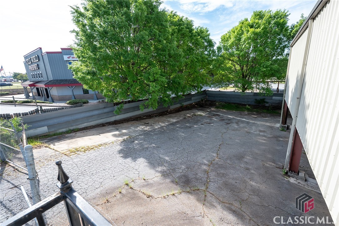 4250 Atlanta Highway Bogart GA 30606