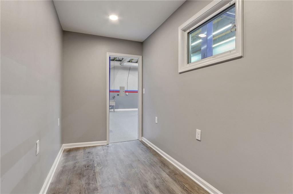 135 Mansell Place Roswell GA 30076