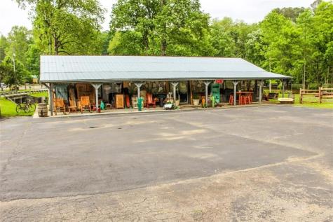4645 Highway 136 W Talking Rock GA 30175