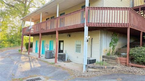 5738 S Chestatee Street Dahlonega GA 30533