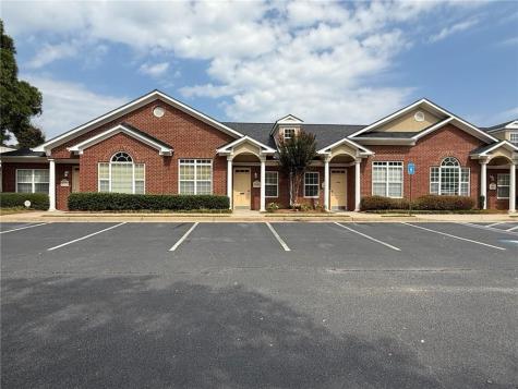 1815 Lockeway Drive Alpharetta GA 30004