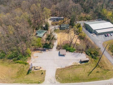 54 Bake Shop Lane Cleveland GA 30528
